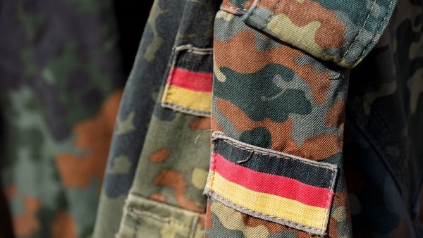 Bundeswehr und Wirtschaft im Dialog Bundeswehr und Wirtschaft im Dialog