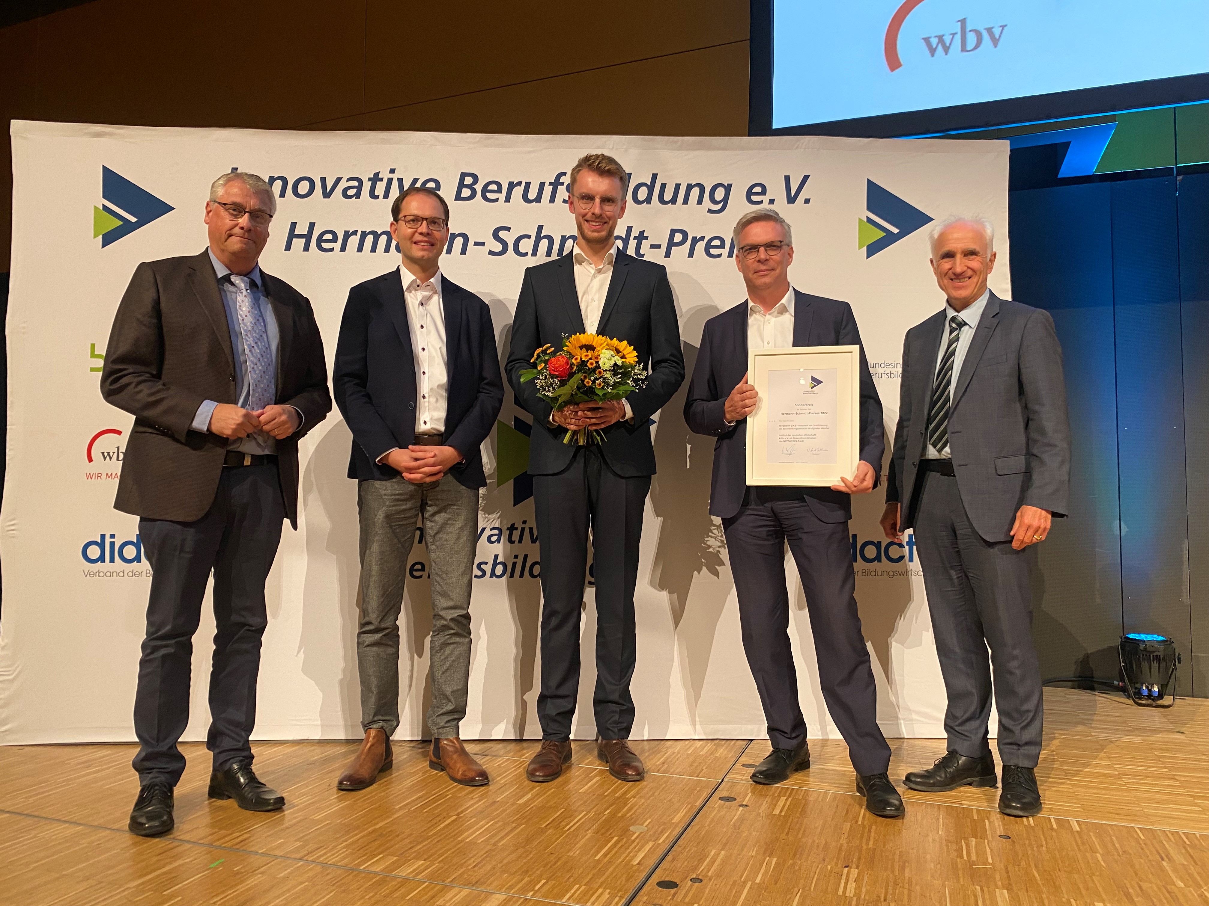 NETZWERK Q 4.0 mit Hermann-Schmidt-Preis ausgezeichnet