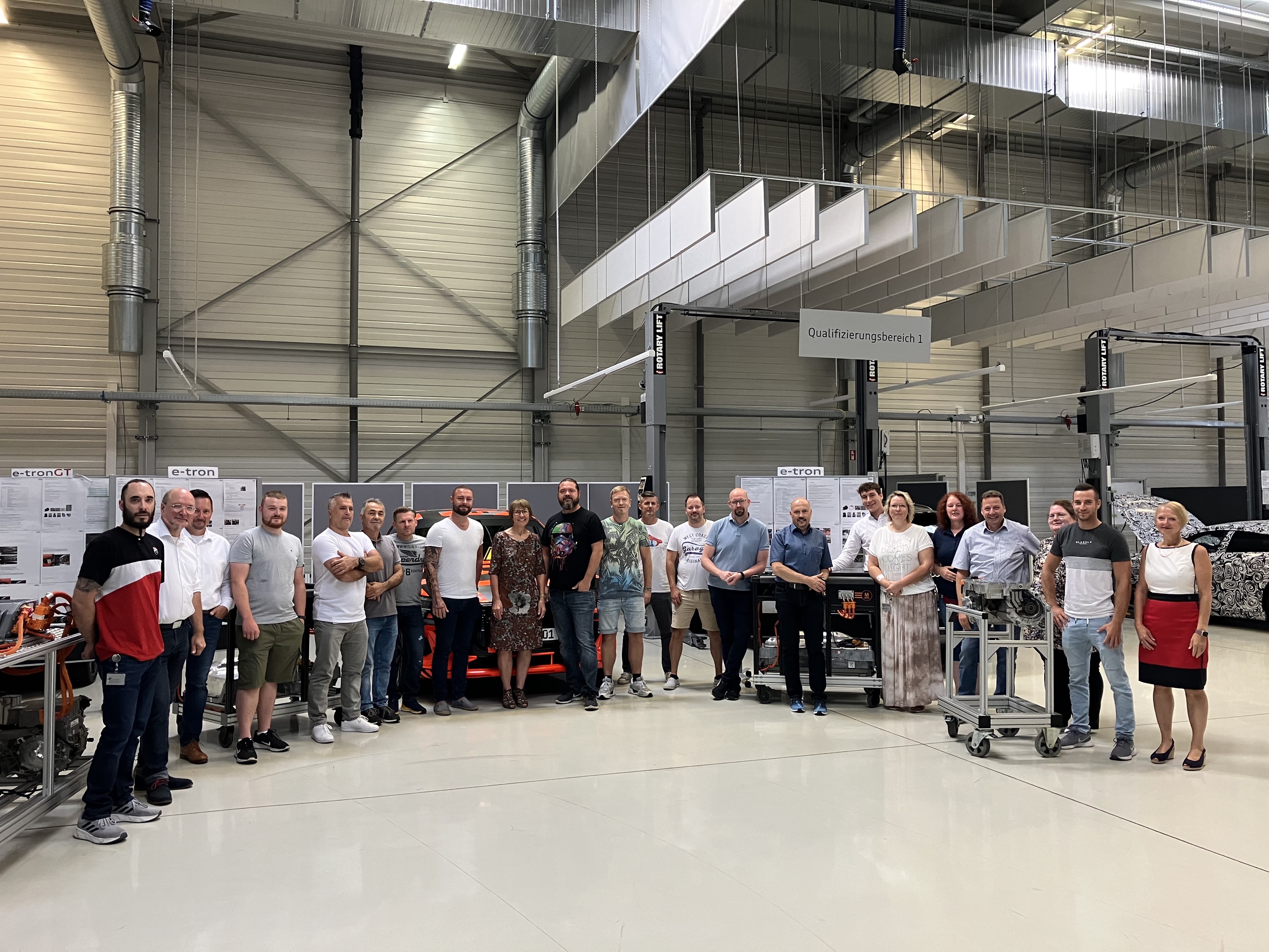 Qualifizierung zum „Inbetriebnehmer“ bei Audi gestartet